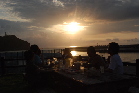 最後に沈む夕日!