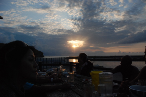 最後に沈む夕日!
