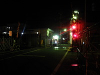 踏切にて 2012/02/06 00:43:16