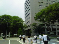 早朝の名古屋法務局