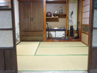 琉球古民家ちゃんや~室内