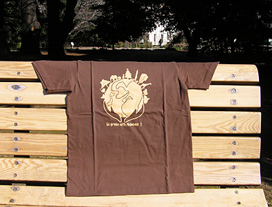 Mother earth Tシャツ