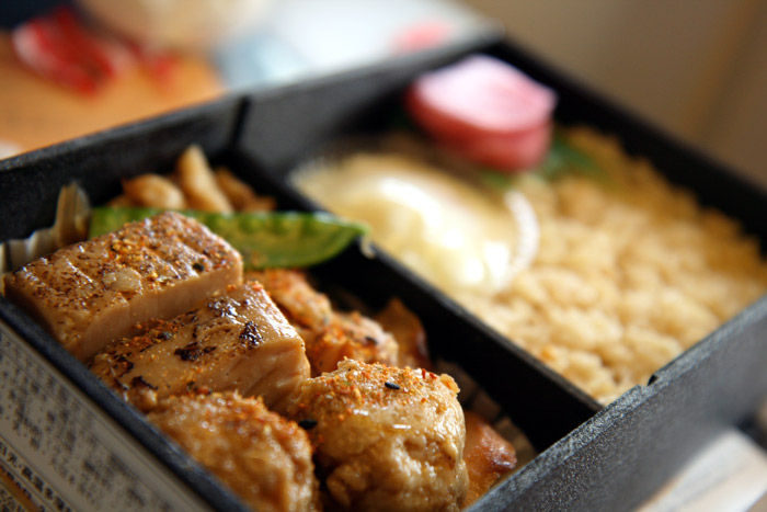 初日(行き)の朝ごはんは、空弁でしょ!!