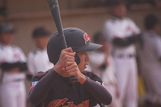 第120回沖縄県学童軟式野球大会準決勝戦