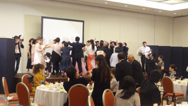 新郎新婦のお手伝い!