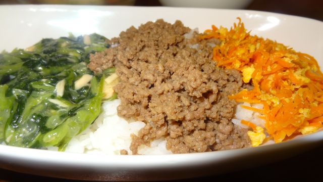 三色ごはん
