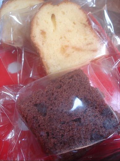 お菓子納品しま~す
