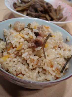 塩こんぶ入り炊き込みご飯