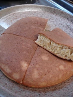カラメルバナナジャム入りホットケーキ