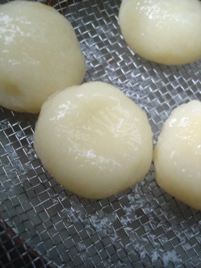 豆腐でこねる白玉団子