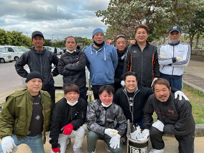 新都心公園の清掃活動【安岡中OB 2022年12月 2回目】 新都心公園の清掃活動【安岡中OB 2022年12月 2回目】