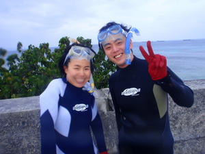 沖縄の青の洞窟でシュノーケル体験ツアー！