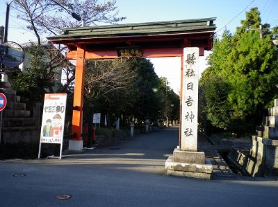 岐阜県神戸町日吉神社の三重塔を見て思う。