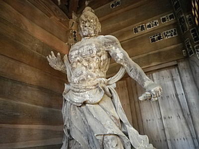 華厳寺で紅葉を楽しみ、そして恐怖体験をする。