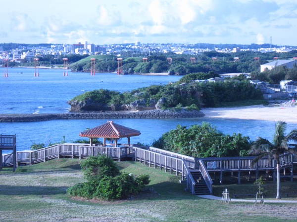 北谷海岸沿いも色々(*^^*) 北谷海岸沿いも色々(*^^*)
