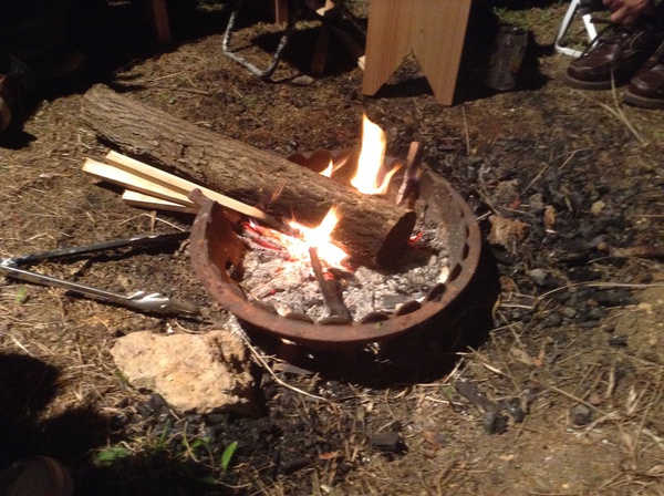 焚き火にうっとり (^_−)−☆ 焚き火にうっとり (^_−)−☆