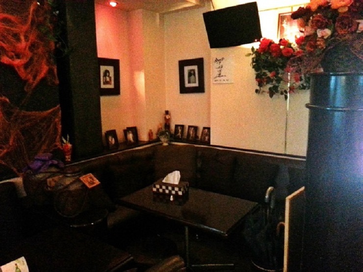 大人の隠れ家 Bar 囲 かこい 店内 大人の隠れ家 Bar 囲 かこい 店内