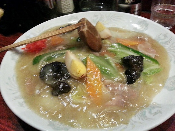 くまちゃんラーメン あんかけやきそば ラーメン食べ歩き!札幌にある永ちゃんファンの店『くまちゃんラーメン』量も味も文句なしのうまい味噌ラーメンを食べる
