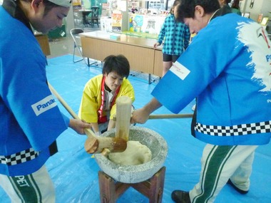 9,10日限り☆新春もちつき大会