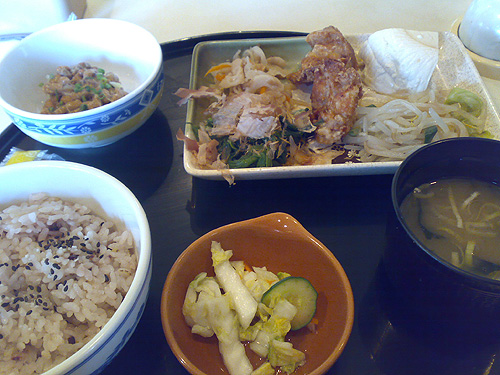 暑い夏こそ朝食を