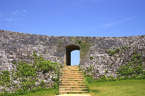 座喜味城跡（世界遺産）