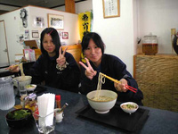 女子高校生とそば屋へ 2008/07/28 18:12:00