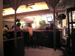2次会は、Barへ