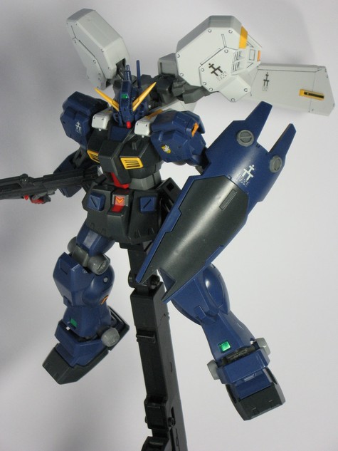 完成　ヘイズル2号機[アーリータイプ]（1/144HGUC）