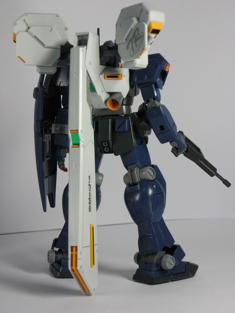 完成　ヘイズル2号機[アーリータイプ]（1/144HGUC）