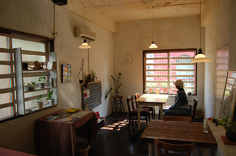 沖縄市のベジタリアンカフェ　サロンカッソー