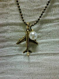 飛行機モチーフペンダント 2010/01/14 16:06:55