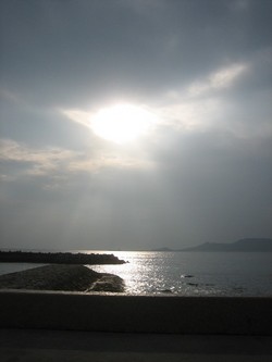 早朝の東浜ビーチ