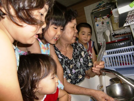イカの中に魚が３匹 子育て奮闘中