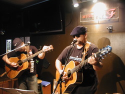 Bu-Tom LIVE