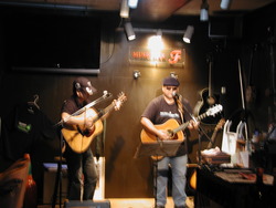 Bu-Tom LIVE