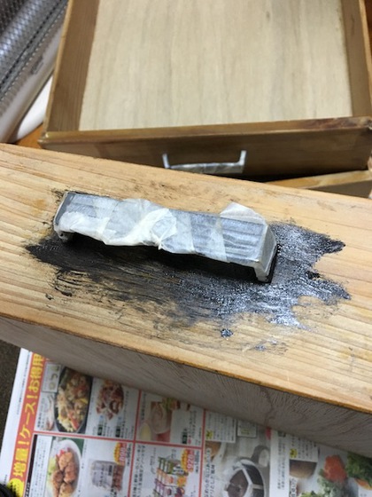 ワックスで着色