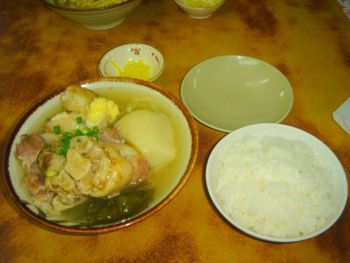 ごまごま牛焼き肉とかに風味マカロニサラダ
