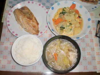 ★あじの昆布白醤油干しとじゃが芋とにらの卵とじ★