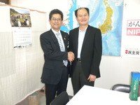 台北駐日経済文化代表会那覇分会の粘会長との面談。 2011/11/07 17:10:43