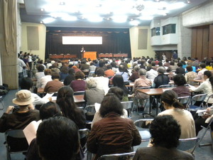 沖縄県・「女たちの抗議集会」那覇市内　2011/12/07