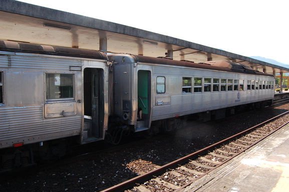 台湾鉄路管理局DR2700型気動車