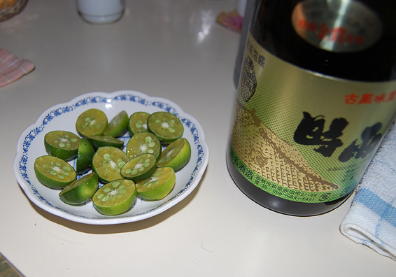 識名酒造の時雨とシークワーサー