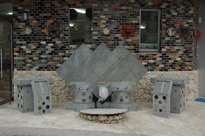 壺屋陶芸センター。