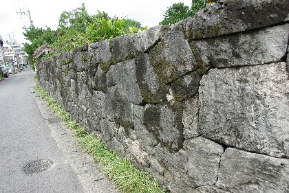 石垣。