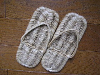 アダン葉ぞうり。