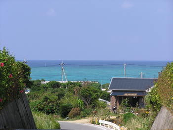 青い海が待っている。