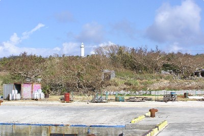 鳩間の港。