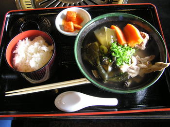 牛汁ランチ＊八重福。