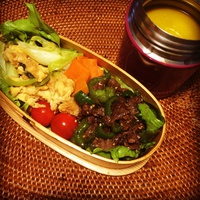 青椒肉絲弁当 2015/05/13 06:29:42
