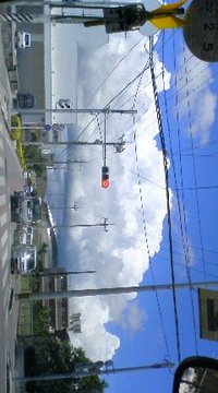 雲デカっ(◎o◎) 2010/08/16 12:45:59